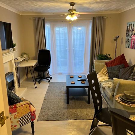 הוילה Cosy Corner - 2 Beds, Free Parking, Next To Southampton General Hospital מראה חיצוני תמונה