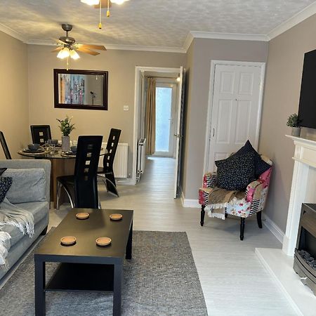 הוילה Cosy Corner - 2 Beds, Free Parking, Next To Southampton General Hospital מראה חיצוני תמונה