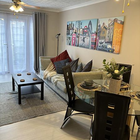 הוילה Cosy Corner - 2 Beds, Free Parking, Next To Southampton General Hospital מראה חיצוני תמונה