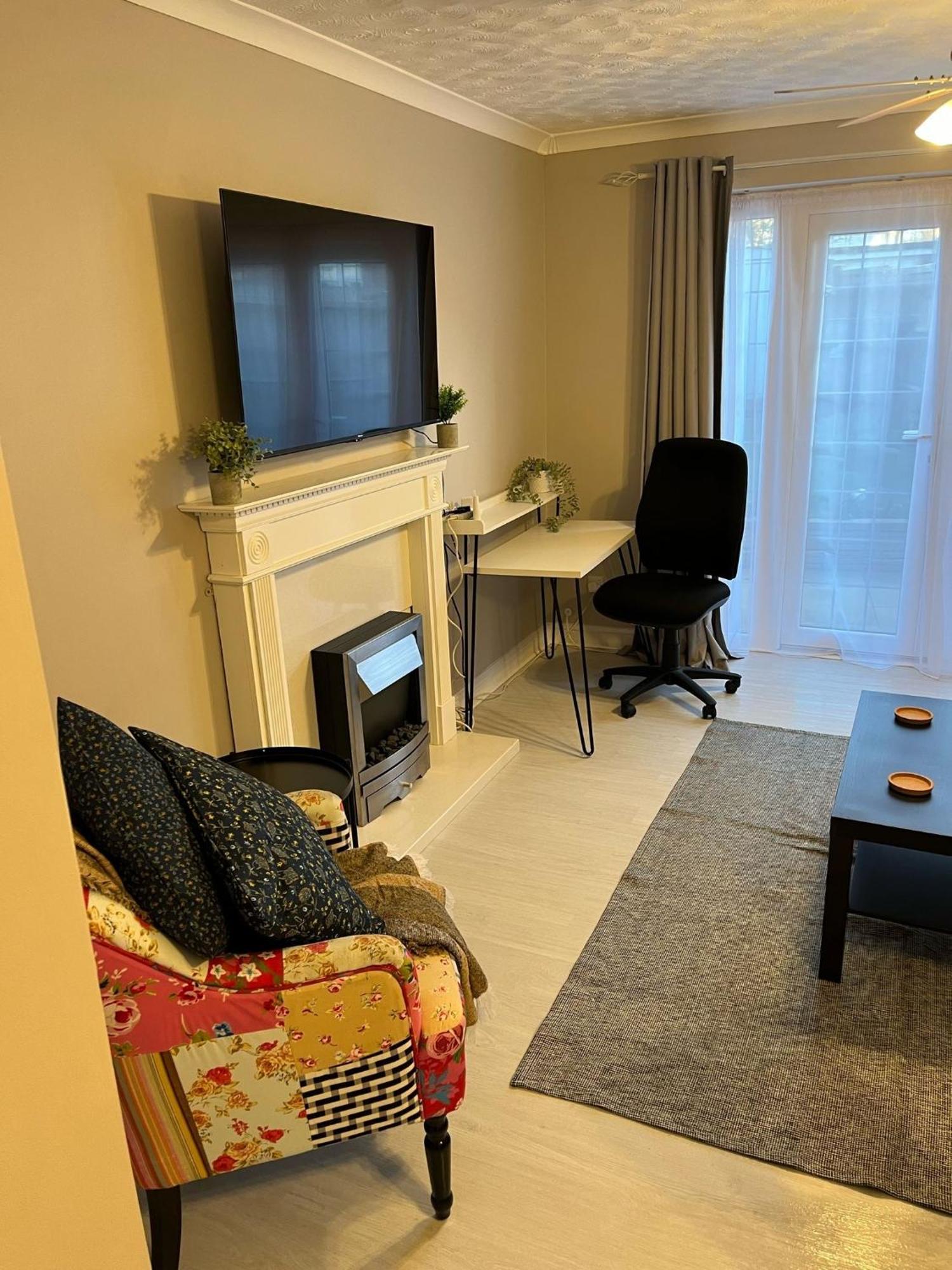 הוילה Cosy Corner - 2 Beds, Free Parking, Next To Southampton General Hospital מראה חיצוני תמונה