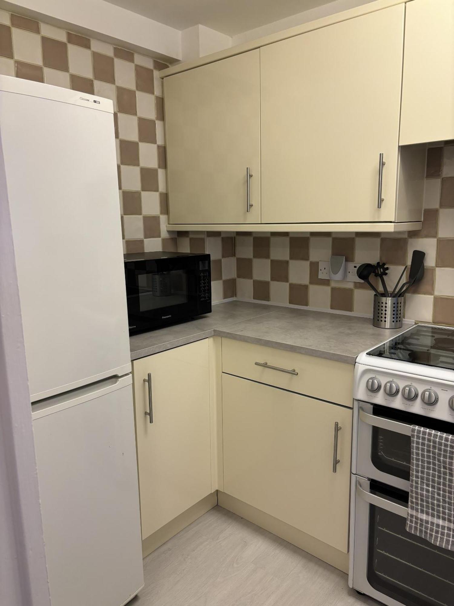 הוילה Cosy Corner - 2 Beds, Free Parking, Next To Southampton General Hospital מראה חיצוני תמונה